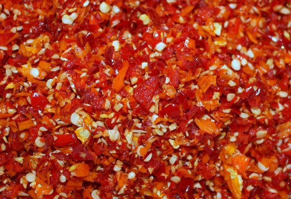 Chilliflocken mit Kern 25 g  geschrotet